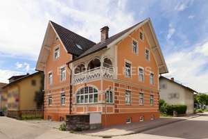 Zentrales Mehrfamilienhaus - gepflegt, voll vermietet und familienfreundlich – Die vollständige Adresse der Immobilie erhältst du vom Anbieter., 87616 Marktoberdorf – Vorschaubild 1