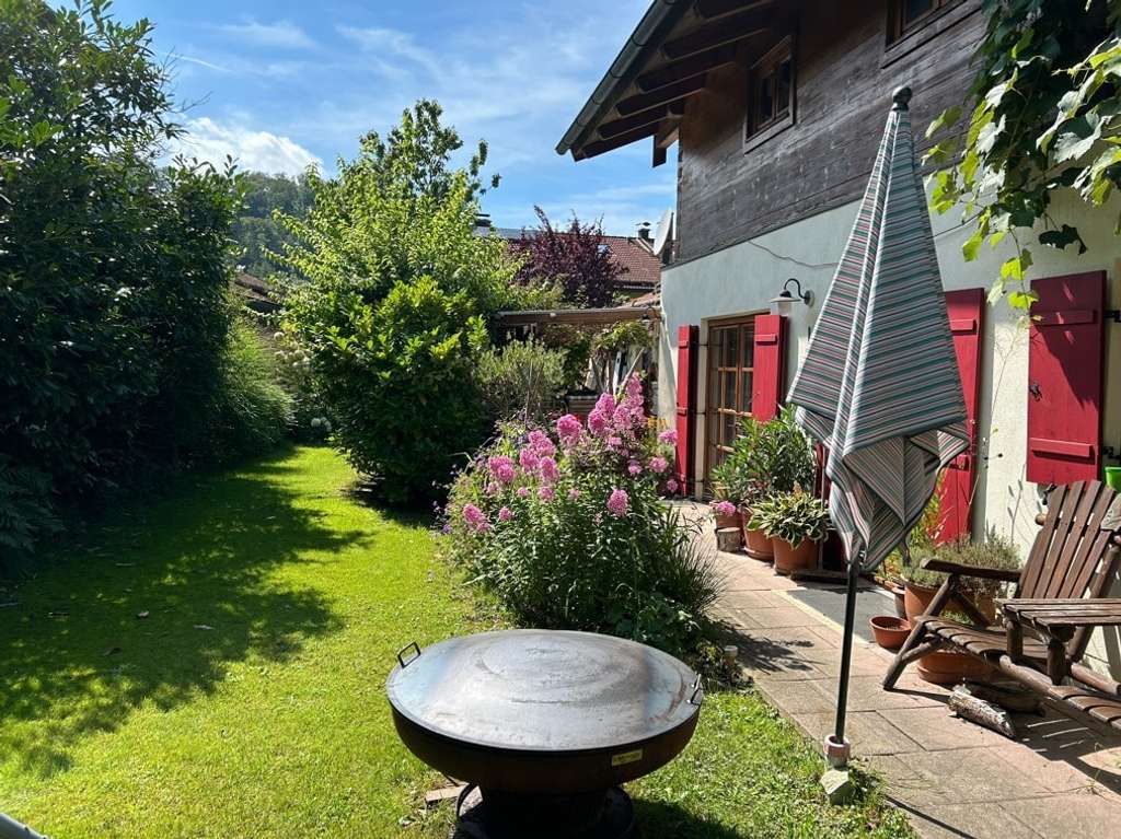 Immobilie in Neubeuern - in ruhiger und sonniger Wohnlage! - Bild 2