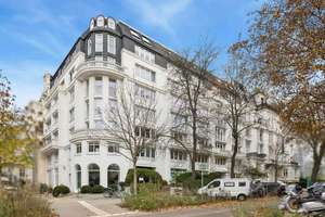 Seltene Perle im Herzen Hamburgs - 2-Zimmer-Wohnung mit Altbaucharme trifft luxuriöse Moderne
