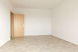 Wohnung mit Aufzug ? Klick hier ---»  Frisch saniert für Sie – Max-Türpe-Straße 50, 9122 Morgenleite, Chemnitz – Vorschaubild 7