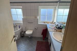 Schöne, helle und gemütliche 3-Zimmer Wohnung in 3-Familienhaus in ruhiger Wohngegend in Holweide – An der Wasserburg 10, 51067 Holweide, Köln – Vorschaubild 24