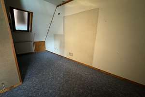 Haus mit Entwicklungspotenzial in Würzburg-Heidingsfeld – 97084 Altstadt, Würzburg – Vorschaubild 11