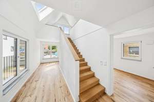 Freistehendes Einfamilienhaus in geschmackvoller Architektur in Obermenzing – Die vollständige Adresse der Immobilie erhältst du vom Anbieter., 81245 Obermenzing, München – Vorschaubild 7