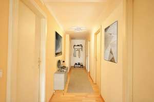 Elbnahe Wohnung 
mit Süd-Balkon und KFZ-Stellplatz – 1279 Tolkewitz/Seidnitz-Nord, Dresden – Vorschaubild 4