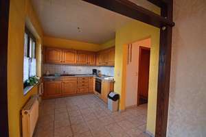 Hier ist Platz für die ganze Familie: Wohnhaus mit Einliegerwohnung und Bauland in 41379 Brüggen – Die vollständige Adresse der Immobilie erhältst du vom Anbieter., 41379 Brüggen – Vorschaubild 6