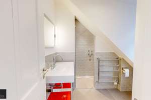 Bestlage Lehel: Kernsanierte Altbau-Traumwohnung mit Dachterrasse und Balkon – Die vollständige Adresse der Immobilie erhältst du vom Anbieter., 80538 Lehel, München – Vorschaubild 48
