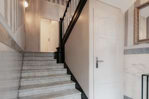 Stilvolles Wohnen auf zwei Ebenen in schöner Stadtvilla mit zwei Balkonen – 40545 Oberkassel, Düsseldorf – Vorschaubild 2