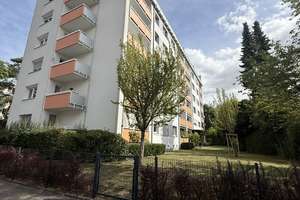 Gut geschnittene 3-Zimmer-Wohnung mit Balkon