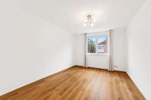 Helle und geräumige 4-Zimmer-Wohnung mit guter Aufteilung - Schwabing-Freimann (U6) – Die vollständige Adresse der Immobilie erhältst du vom Anbieter., 80939 Obere Isarau, München – Vorschaubild 8