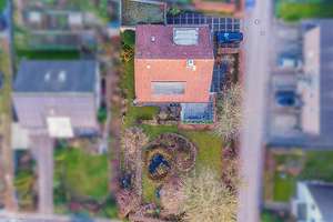 Viel Raum. Viel Ruhe. Viel Ausblick. Großes Zweifamilienhaus in Nieder-Eickum – Die vollständige Adresse der Immobilie erhältst du vom Anbieter., 32051 Herford – Vorschaubild 3