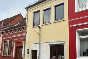 Sanierungsbedürftiges Mehrfamilienhaus in der Neustadt - 3 Wohnungen , Dachterrasse u. Innenhof! – Die vollständige Adresse der Immobilie erhältst du vom Anbieter., 28201 Südervorstadt, Bremen – Vorschaubild 3