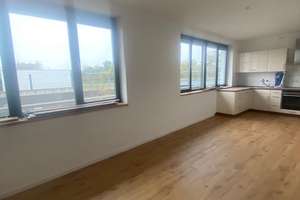 Geschmackvolle 4-Zimmer-Maisonette-Wohnung mit EBK in Düsseldorf – 40219 Unterbilk, Düsseldorf – Vorschaubild 4