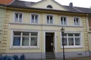 Schöne 2,5-Zimmer-Dachgeschosswohnung zur Miete in Duisburg