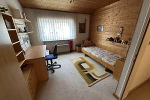 Doppelhaushälfte mit Garage in Oberndorf/Aistaig – Die vollständige Adresse der Immobilie erhältst du vom Anbieter., 78727 Oberndorf am Neckar – Vorschaubild 12
