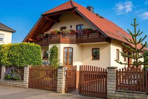 Traumhaus mit Garten und Whirlpool