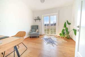 Wohnen mit Stil, Licht und Weitblick: Moderne Doppelhaushälfte in Altenmarkt a.d. Alz – Traunstein (Kreis) – Vorschaubild 23