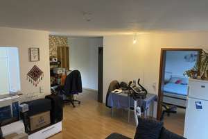 Helle 2-Zimmer-Wohnung mit Balkon im 1. OG in Leipzig Zentrum-Nord