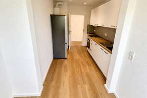 Kernsanierte Ruhige 3-Zimmer mit exklusivem Garten & Neuer EBK – Elbestraße 28, 70376 Münster, Stuttgart – Vorschaubild 2