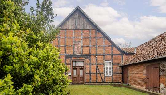 Bild von Historisches Schulgebäude mit Denkmalstatus in Frielingen