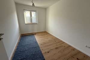 Lichtdurchflutete 3,5 Zimmer-Wohnung mit großem Balkon – Die vollständige Adresse der Immobilie erhältst du vom Anbieter., 76228 Wolfartsweier, Karlsruhe – Vorschaubild 5