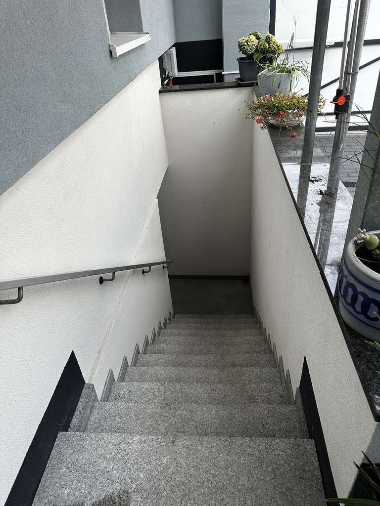 Immobilie in Groß-Zimmern - Top saniertes 1 FH mit 2 sep. Wohnungen in Groß-Zimmern - Bild 3