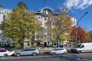 Altbaucharme mit Ausblick – 3,5 Zimmer mit Blick auf Schlosspark und Spree – Die vollständige Adresse der Immobilie erhältst du vom Anbieter., 10589 Charlottenburg, Berlin – Vorschaubild 7