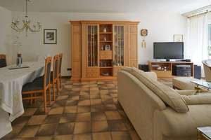 Lage gut, alles gut: Reihenmittelhaus mit Garage! – Die vollständige Adresse der Immobilie erhältst du vom Anbieter., 59755 Arnsberg – Vorschaubild 2