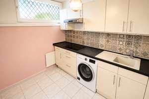 Wohnen mit Weitblick – attraktive 3 Zimmer Wohnung mit überdachtem Balkon und Tiefgarage – Die vollständige Adresse der Immobilie erhältst du vom Anbieter., 69126 Emmertsgrund, Heidelberg – Vorschaubild 8