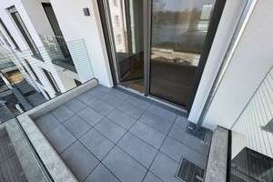 Stillvolle 4-Zimmer-Wohnung mit Balkon zum Wohlfühlen in direkter Rheinnähe – Die vollständige Adresse der Immobilie erhältst du vom Anbieter., 55130 Weisenau, Mainz – Vorschaubild 3
