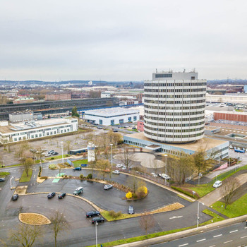 305 - 13.437 m² Bürofläche in Mülheim | eindrucksvoll Architektur | viele Stellplätze