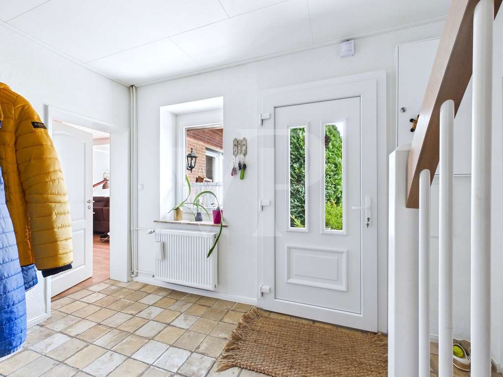 Immobilie in Hesel - Viel Platz & viele Erneuerungen – Einfamilienhaus mit Charakter - Bild 1