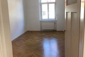Wunderschöne 2-Zimmer Altbauwohnung mit Balkon und Wohnküche – München – Vorschaubild 2