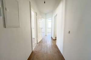 CHARME & FLAIR ab August verfügbar | 4 ZIMMER | DUSCHBAD | EINBAUKÜCHE – Die vollständige Adresse der Immobilie erhältst du vom Anbieter., 28217 Westend, Bremen – Vorschaubild 4