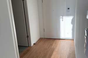 Hafencity: Erstbezug, Traumblick auf Elphi und Elbe, Einbauküche, Schrank Ankleide, Unterschrank Bad – Lucy-Borchardt-Straße 4, 20457 Hamburg – Vorschaubild 10