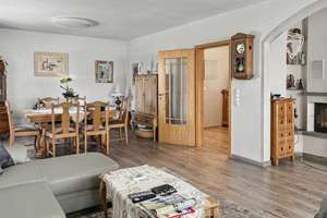 Großzügiger Bungalow mit Kamin und Garten in Duisburg-Walsum – Die vollständige Adresse der Immobilie erhältst du vom Anbieter., 47179 Aldenrade, Duisburg – Vorschaubild 4