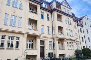 Sanierte 2‑Zimmer‑Wohnung mit neuer Einbauküche & Wannenbad – ruhig, gepflegt, bezugsfertig