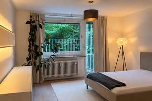 Loftartige 115 m² Gartenwohnung mit 60 m² Wohnbereich, Kamin & Pool, hochwertig möbliert – Richard-Strauss-Str. XX, 81679 Parkstadt, München – Vorschaubild 11