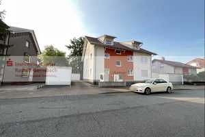 Charmante Dachgeschosswohnung mit Weitblick – Stilvoll, modern und ruhig gelegen am Röttererberg 