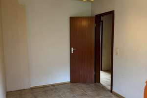 Gute geschnittenes Reihenmittelhaus, Bonn Buschdorf – Die vollständige Adresse der Immobilie erhältst du vom Anbieter., 53117 Tannenbusch, Bonn – Vorschaubild 14
