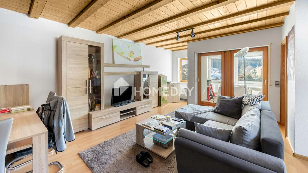 Immobilie in Eisenbach - DG-Wohnung mit Wintergarten, ausgebautem Dachbereich und Ausblick auf den Herrenberg - Bild 0