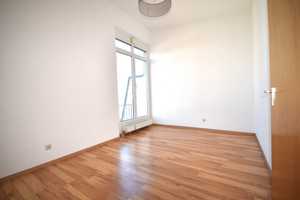 Charmante 3-Zimmer-Maisonettewohnung mit Terrasse und großzügiger Raumhöhe – Stuttgart – Vorschaubild 8