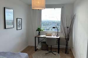 Renovierte 3-Zimmer-Wohnung mit großem Balkon im 12. Stock – Heckenrosenweg 11, 86156 Bärenkeller, Augsburg – Vorschaubild 9