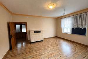 Lichtdurchflutete 4-Zimmer Wohnung in Bad Urach 1.OG 100qm