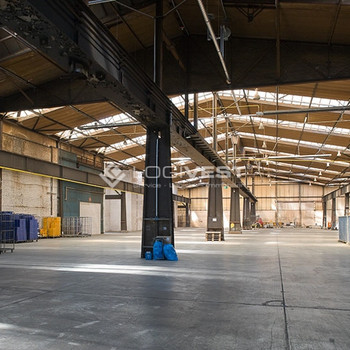 Vielseitige Lagerhalle unweit der tschechischen Grenze