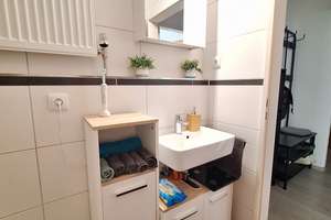 großzügige 1-Zimmer-Wohnung mit Einbauküche, großem Balkon + TG – Annette-Kolb-Anger 15, 81737 Neuperlach, München – Vorschaubild 8