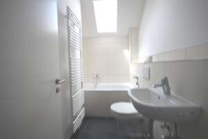 Nippes 2 Zimmer Dachgeschoss, Balkon - Keine WG - – Siebachstraße 41, 50733 Nippes (Ortsteil), Köln – Vorschaubild 6