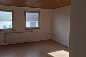 Schöne und vollständig renovierte 2-Raum-Wohnung mit Balkon in Essen – Kleine Lenbachstraße 7, 45147 Essen – Vorschaubild 1