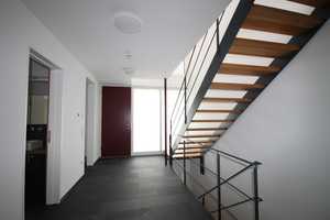 exklusive Doppelhaushälfte, ruhig, Südausrichtung, Architektenhaus – Regensburg (Kreis) – Vorschaubild 3