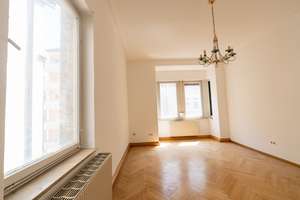 Charmante Jugendstilwohnung mit Balkon und Tageslichtbad - Urbanstraße – Die vollständige Adresse der Immobilie erhältst du vom Anbieter., 70190 Oberer Schlossgarten, Stuttgart – Vorschaubild 12