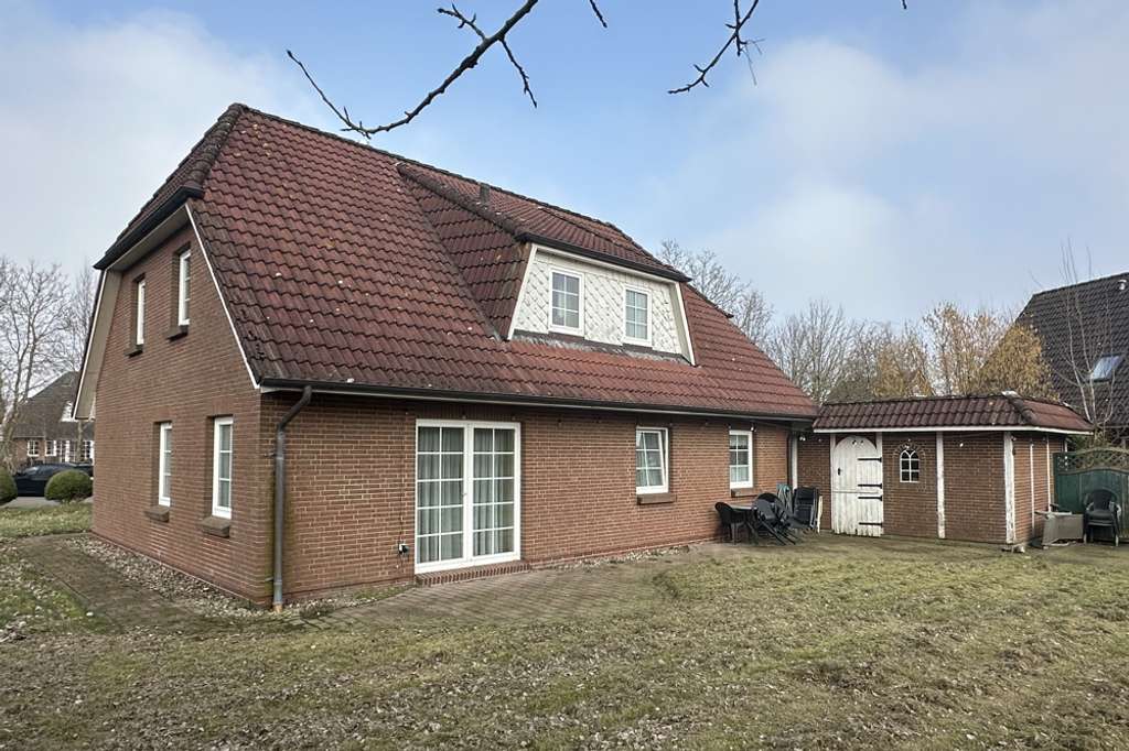 Immobilie in Risum-Lindholm - Kapitalanlage: zwei vermietete Wohnungen in Zweifamilienhaus (als EFH nutzbar) in Risum-Lindholm - Bild 2